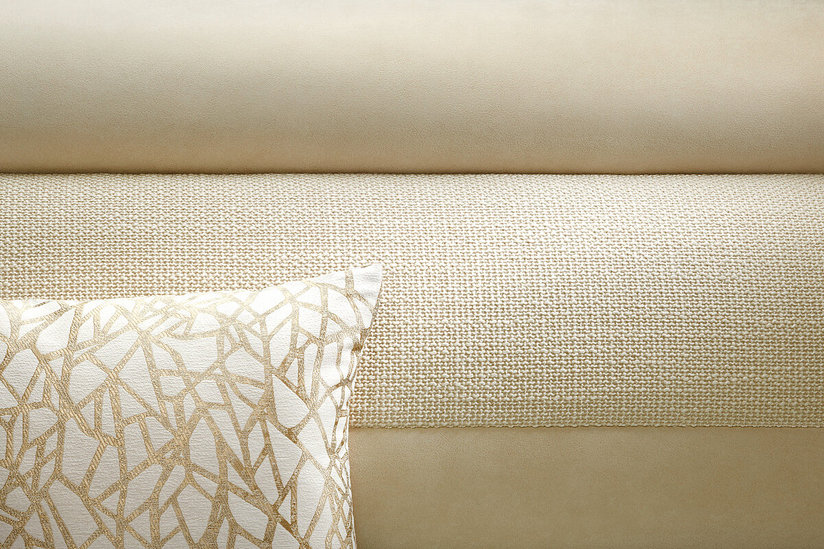 Nahaufnahme der Wohnwelt "Venezia" in einem integrierten Reisemobil