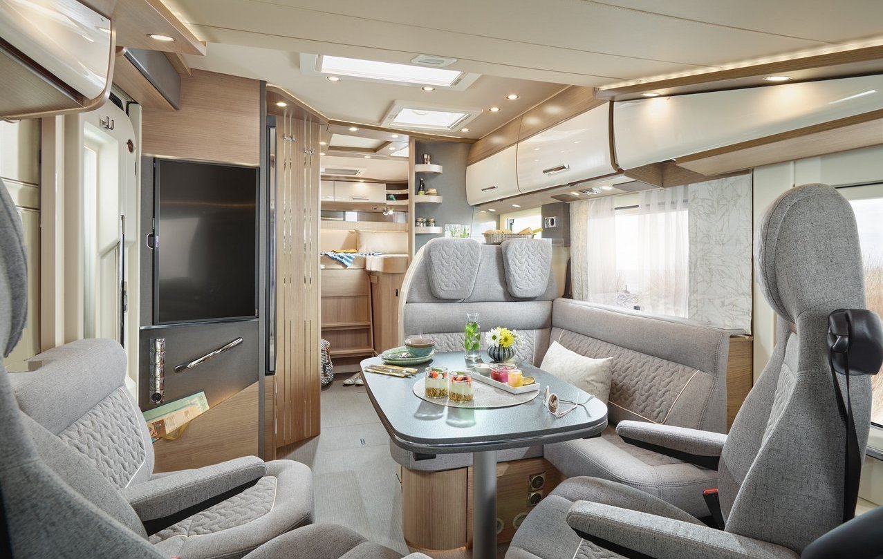 Interieur Durchsicht von vorne nach hinten mit der Stilwelt casablanca 2 beim C2-tourer I 145 RB-LE