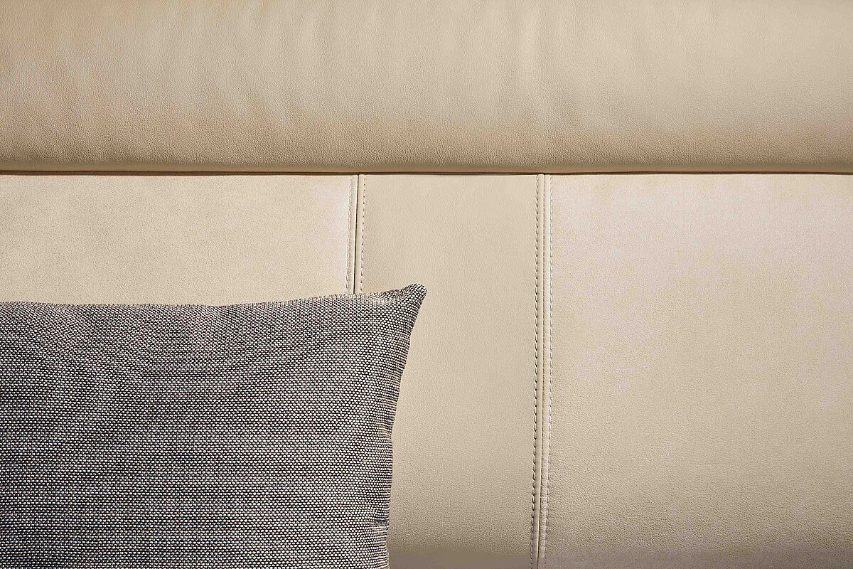 Carthago c-line Polster in der Farbe Teilleder Pearl