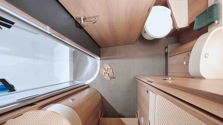 Komfort-Raumbad mit Umkleidezimmer