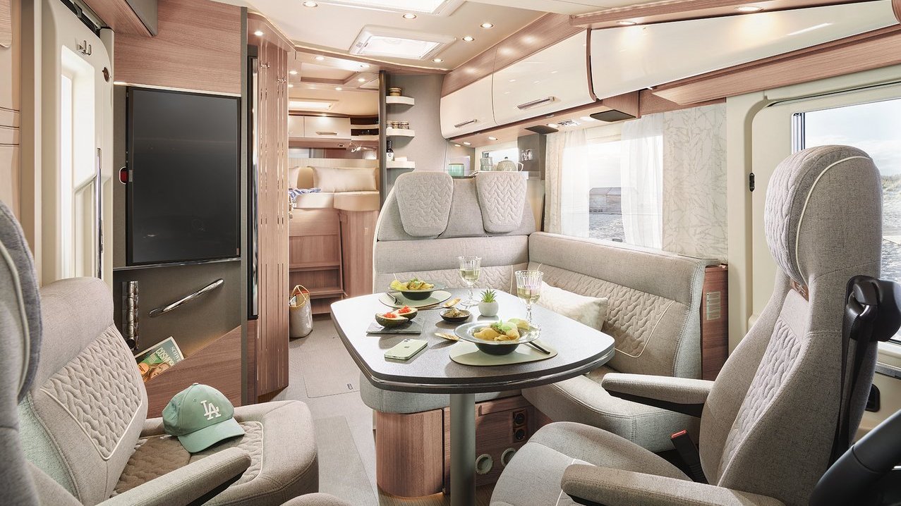 Interieur Durchsicht von vorne nach hinten mit der Stilwelt casablanca 2 beim C2-tourer I 145 RB-LE