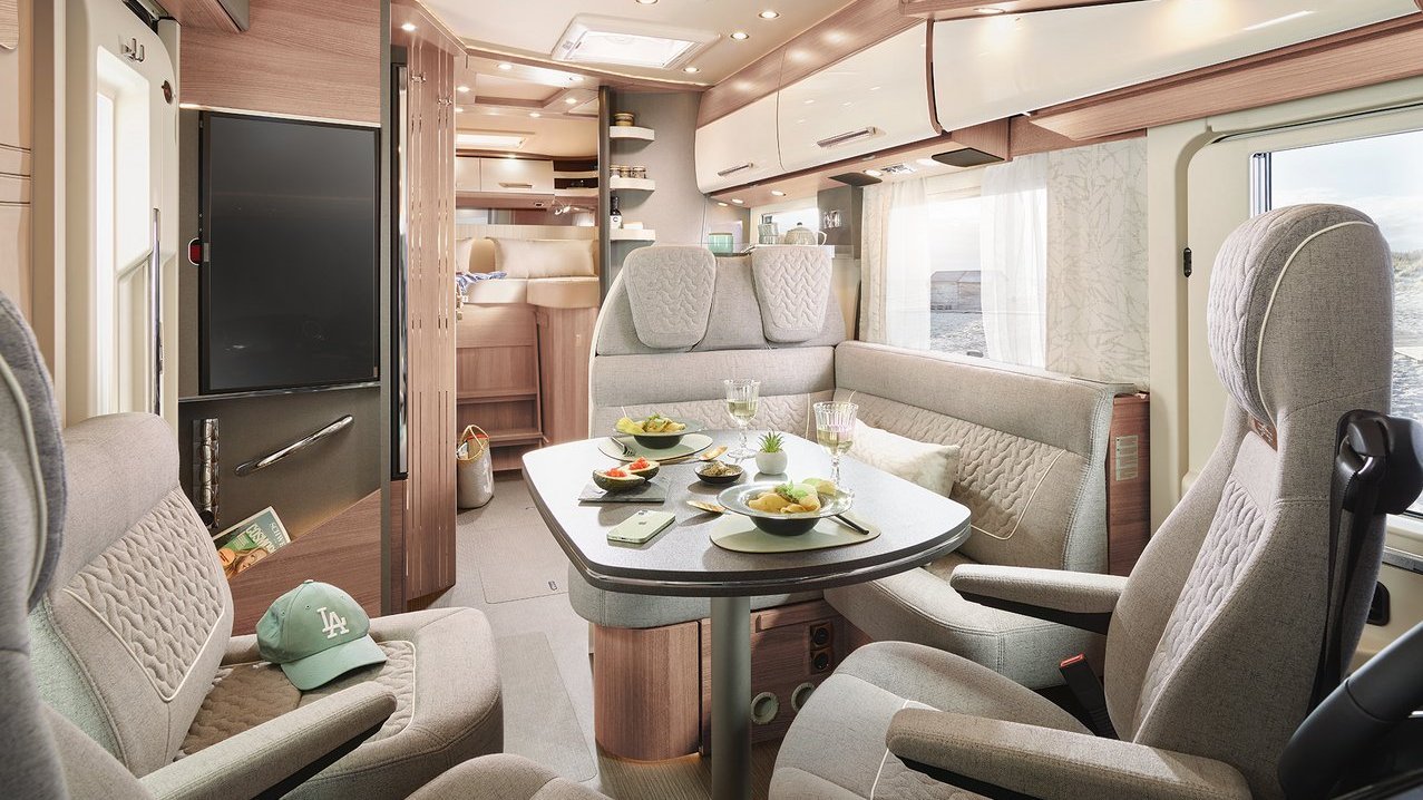 Interieur Durchsicht von vorne nach hinten mit der Stilwelt casablanca 2 beim C2-tourer I 145 RB-LE