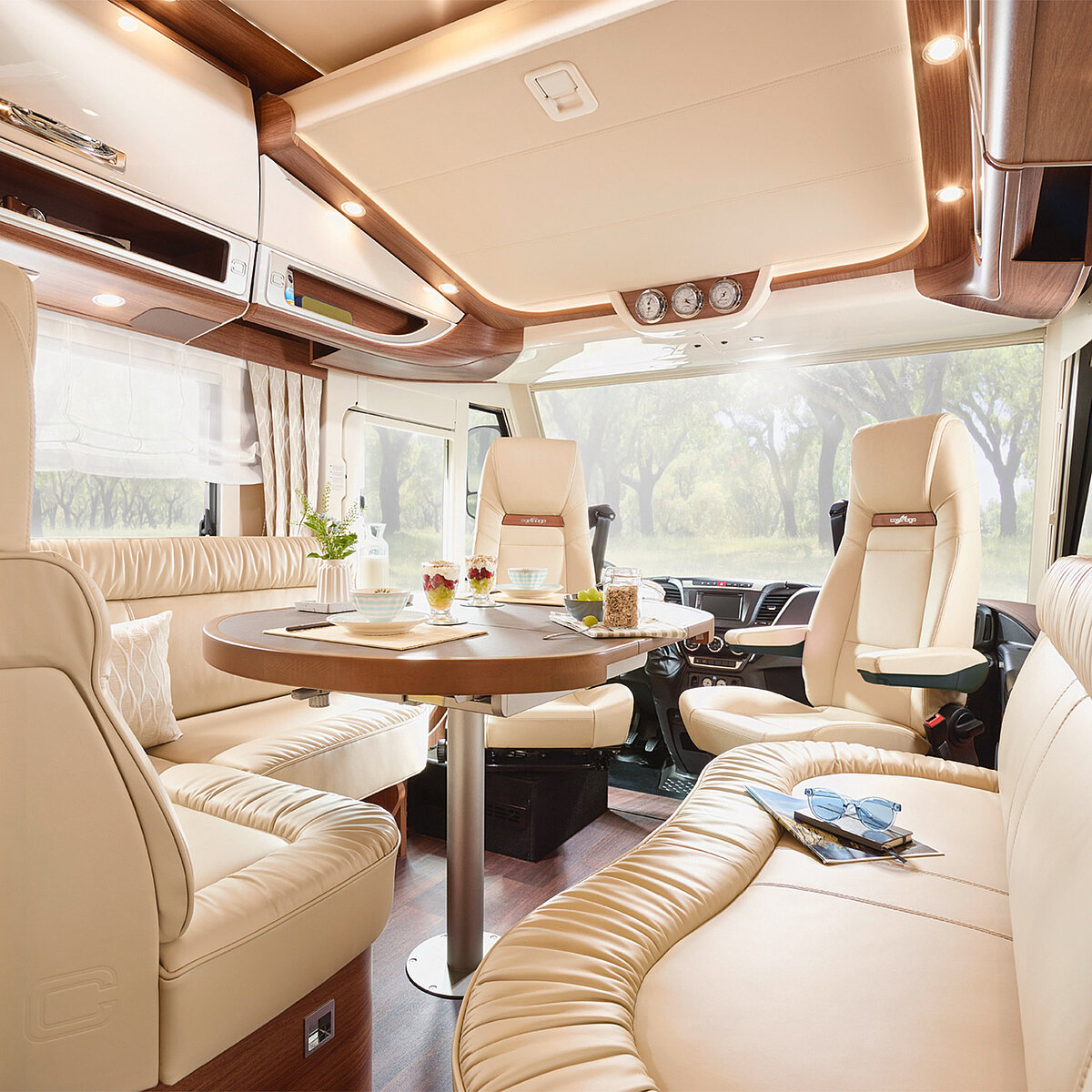 Detailansicht des Hubbetts eines integrierten Reisemobils