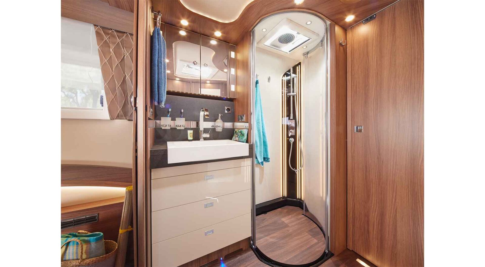 5.Galerie s plus I64XLQB XL Badezimmer 1600x883
