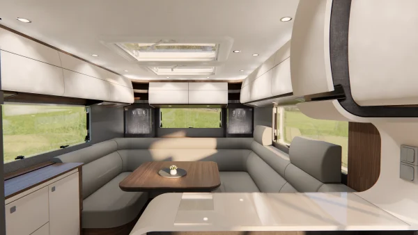 Ein modernes Wohnmobil-Interieur, inspiriert vom Carthago Liner for Two, mit hellgrauen L-förmigen Sitzgelegenheiten, einem kleinen Holztisch mit einer Pflanze, großen Fenstern mit Blick ins Grüne, weißen Schränken und Deckenleuchten. Der Raum wirkt hell, aufgeräumt und einladend.