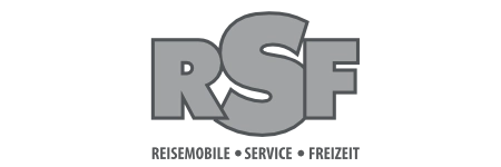 Graues Logo mit den großen Buchstaben „RSF“ und darunter in kleinerer Schrift „REISEMOBILE • SERVICE • FREIZEIT“ auf hellem Hintergrund – Ihr starker Partner von Carthago, der für Qualität und Vertrauen steht.